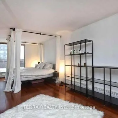 1,&nbsp;Duplex, Newtonbrook West, Toronto