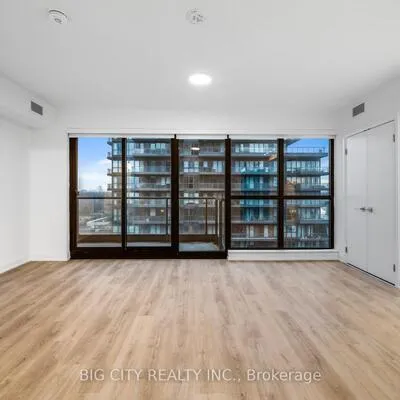36,&nbsp;Brentcliffe, Thorncliffe Park, Toronto
