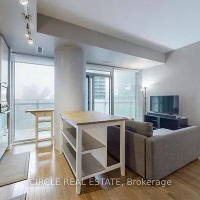 14,&nbsp;York, Waterfront Communities C1, Toronto