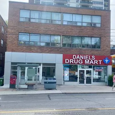 1582,&nbsp;Bathurst, Humewood-Cedarvale, Toronto