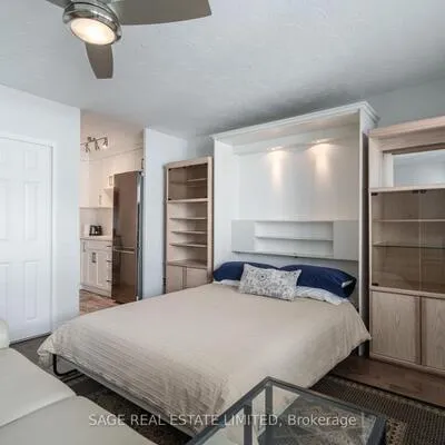 1901,&nbsp;Bayview, Leaside, Toronto