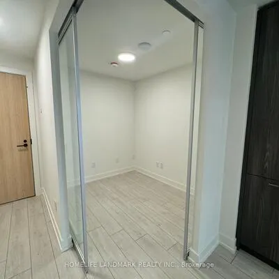 15,&nbsp;Mercer, Waterfront Communities C1, Toronto