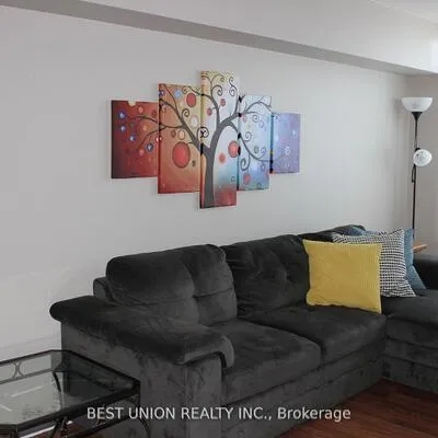 7,&nbsp;Bishop, Newtonbrook East, Toronto