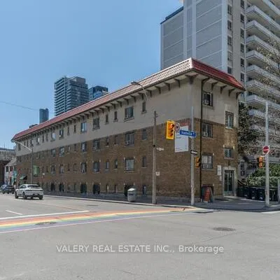 608,&nbsp;Church, Church-Yonge Corridor, Toronto