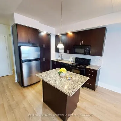 181,&nbsp;Wynford, Banbury-Don Mills, Toronto