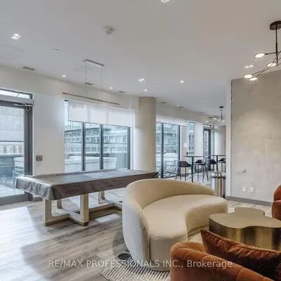 47,&nbsp;Mutual, Church-Yonge Corridor, Toronto