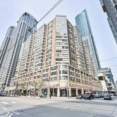 711,&nbsp;Bay, Bay Street Corridor, Toronto