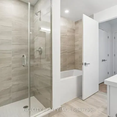 36,&nbsp;Brentcliffe, Thorncliffe Park, Toronto