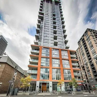126,&nbsp;Simcoe, Waterfront Communities C1, Toronto