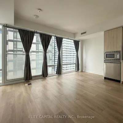 18,&nbsp;Maitland, Church-Yonge Corridor, Toronto