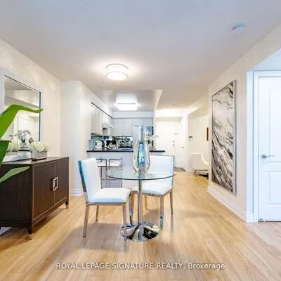 21,&nbsp;Hillcrest, Willowdale East, Toronto