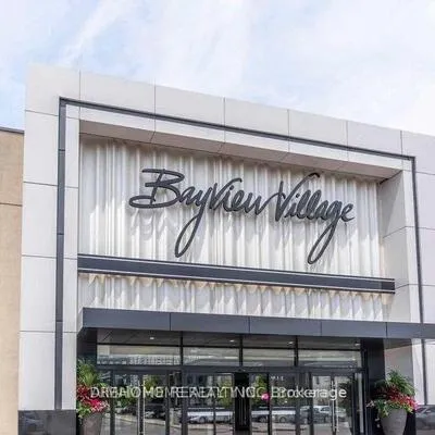 17,&nbsp;Barberry, Bayview Village, Toronto