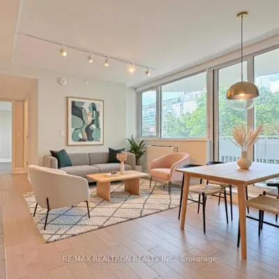 11,&nbsp;Walmer, Annex, Toronto