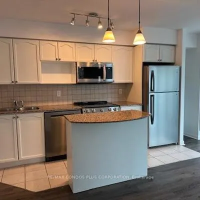 18,&nbsp;Yonge, Waterfront Communities C1, Toronto