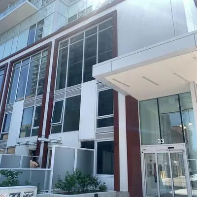 33,&nbsp;Helendale, Yonge-Eglinton, Toronto