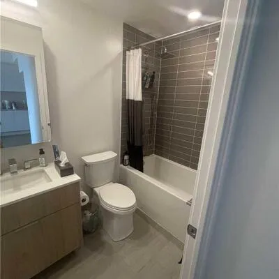 25,&nbsp;Richmond, Church-Yonge Corridor, Toronto