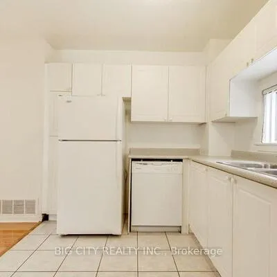 3092,&nbsp;Don Mills, Don Valley Village, Toronto
