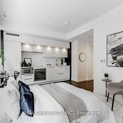 15,&nbsp;Grenville, Bay Street Corridor, Toronto