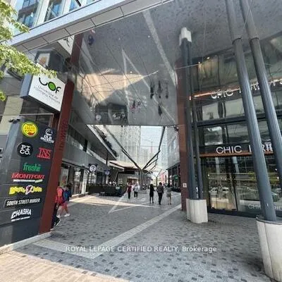 15,&nbsp;Richardson, Waterfront Communities C8, Toronto