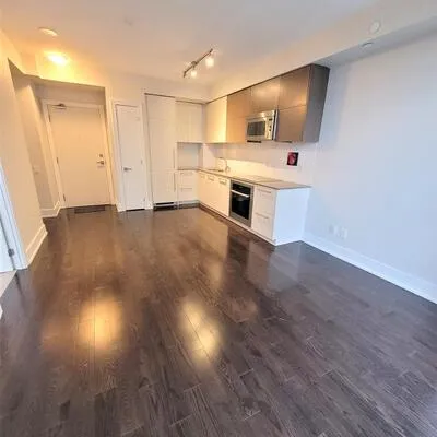 170,&nbsp;Avenue, Annex, Toronto