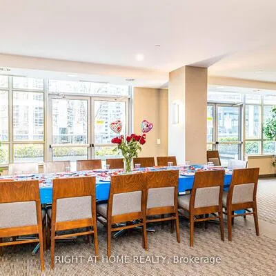 4978,&nbsp;Yonge, Lansing-Westgate, Toronto