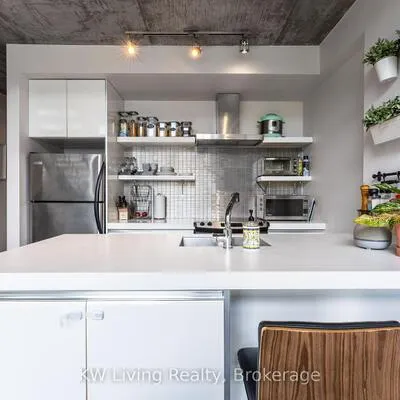 75,&nbsp;Portland, Waterfront Communities C1, Toronto