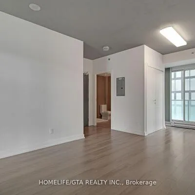 220,&nbsp;George, Moss Park, Toronto