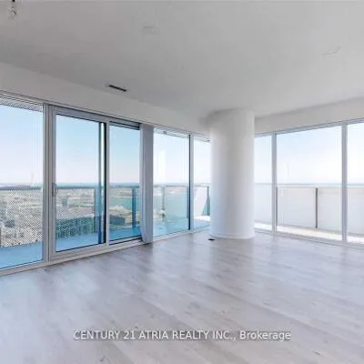 138,&nbsp;Downes, Waterfront Communities C8, Toronto