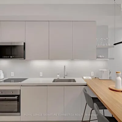 1,&nbsp;Shaw, Niagara, Toronto