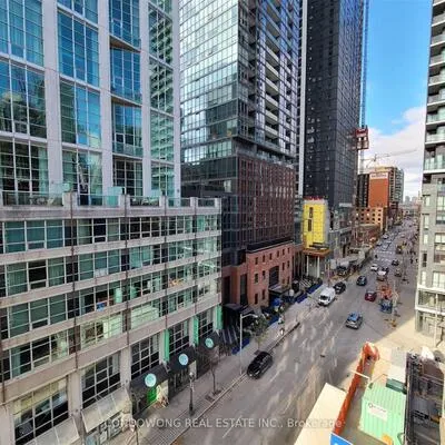 270,&nbsp;Wellington, Waterfront Communities C1, Toronto