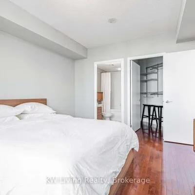 25,&nbsp;Carlton, Church-Yonge Corridor, Toronto