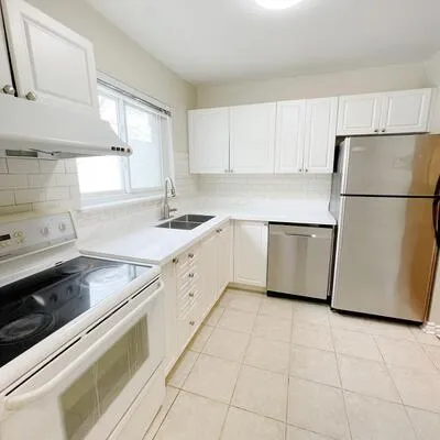53,&nbsp;Godstone, Don Valley Village, Toronto