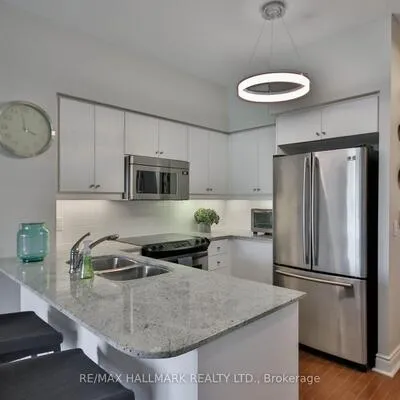 319,&nbsp;Merton, Mount Pleasant West, Toronto