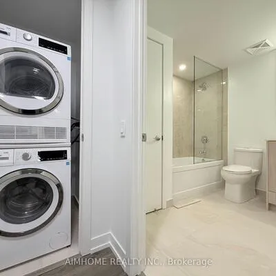 771,&nbsp;Yonge, Rosedale-Moore Park, Toronto