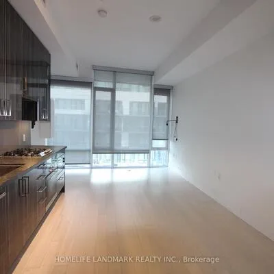 29,&nbsp;Queens, Waterfront Communities C1, Toronto