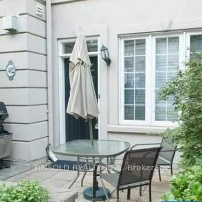 11,&nbsp;Everson, Willowdale East, Toronto