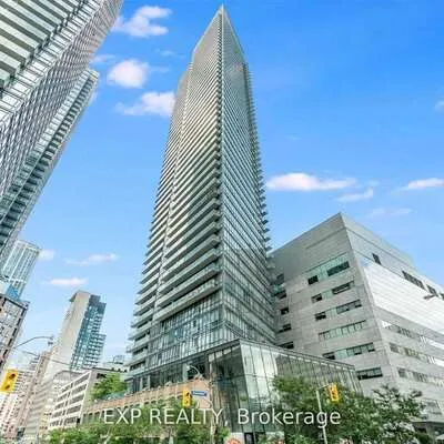 832,&nbsp;Bay, Bay Street Corridor, Toronto