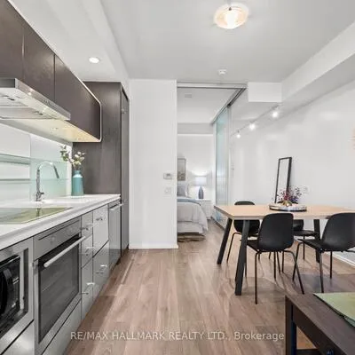 45,&nbsp;Charles, Church-Yonge Corridor, Toronto