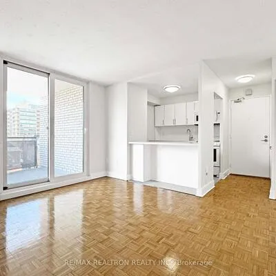 485,&nbsp;Huron, Annex, Toronto