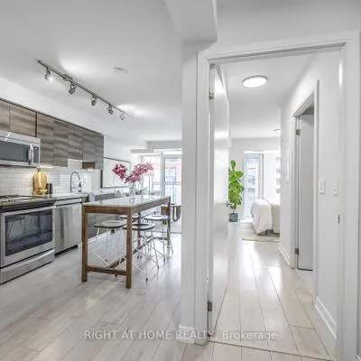 525,&nbsp;Adelaide, Waterfront Communities C1, Toronto