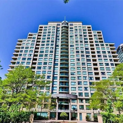 238,&nbsp;Doris, Willowdale East, Toronto