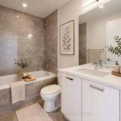 284,&nbsp;King, Moss Park, Toronto
