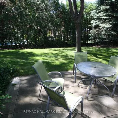 70,&nbsp;English Ivyway, Bayview Woods-Steeles, Toronto