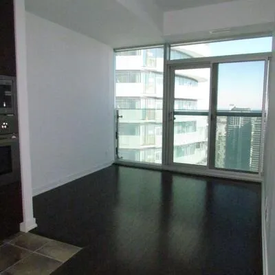 12,&nbsp;York, Waterfront Communities C1, Toronto