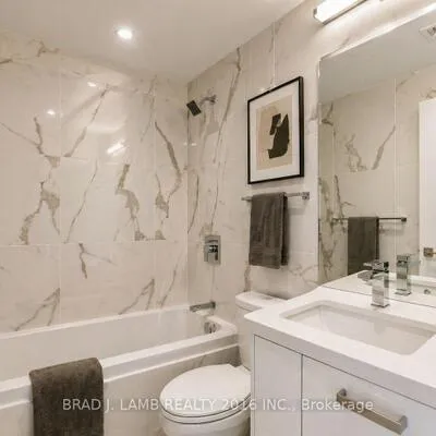 284,&nbsp;King, Moss Park, Toronto