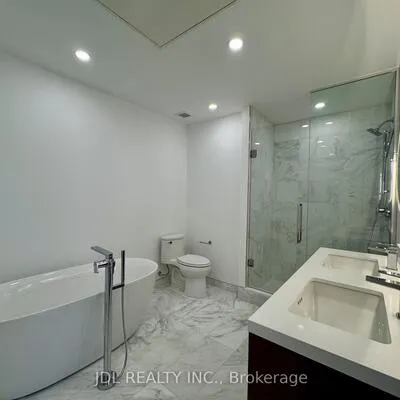 1315,&nbsp;Bay, Annex, Toronto