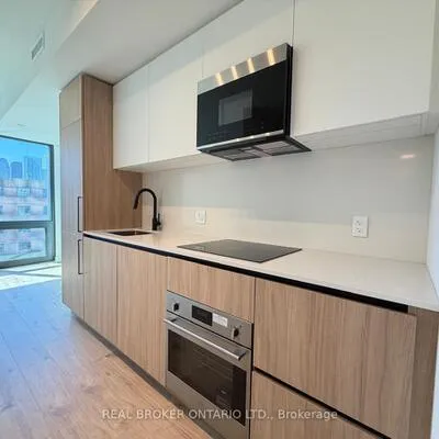 35,&nbsp;PARLIAMENT, Waterfront Communities C8, Toronto