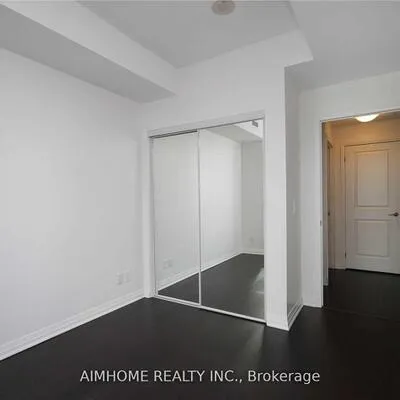 8,&nbsp;Mercer, Waterfront Communities C1, Toronto