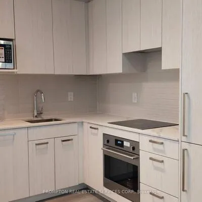 71,&nbsp;Curlew, Parkwoods-Donalda, Toronto