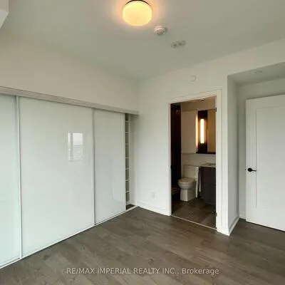 5,&nbsp;Defries, Regent Park, Toronto
